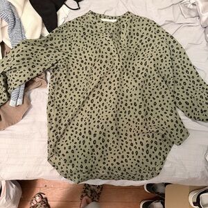 Lulu's Olive Green Leopard-Spot Blouse